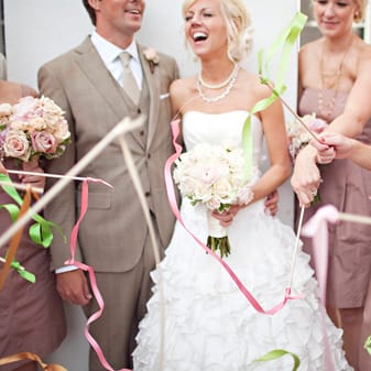 field/sandboxmnbridecom239elwb01blackmeshcom/image/WalkerWedding_GinaZeidlerMNBride0050_0.jpg