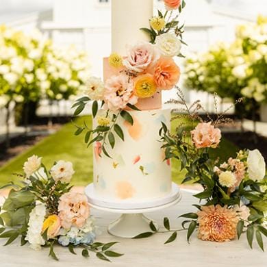 field/image/Minnesota Bride Cake Style Shoot at Redeemed Farm 3.jpg