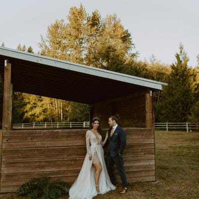 field/image/Graybridge Venue Sultan, WA Micro Wedding Elopement Photography Backcountry Bohemians-59_websize.jpg