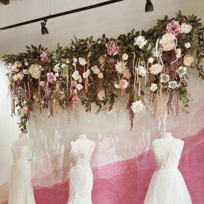 field/image/AniaBridal_flowermural.jpg