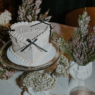 Ali Rae Photography with Dream Cakes