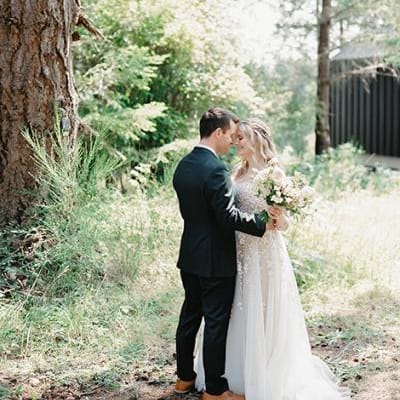 field/image/Ginny & Adam_s Wedding - 3. First Look & Portraits -24.jpg