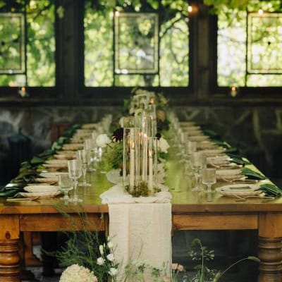 Lush reception table in imagined day at Bella Luna Farms