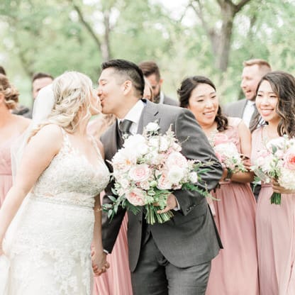 field/neweddingday_com/2020/image/Sam-Areman-Photo_MEGANSAM_meganandsamwedding-51119-omahane-samaremanphoto-21865-624x416.jpg