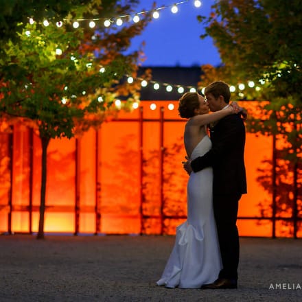 field/seattlebridemagcom239elwb01blackmeshcom/2018/image/Jamie+Joe_737 credit Amelia Soper.jpg