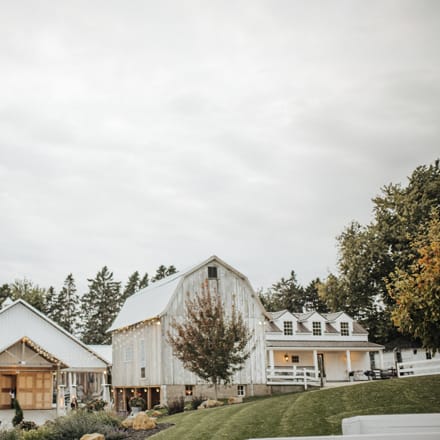 Minnesota Wedding Venue, Legacy Hill Farm