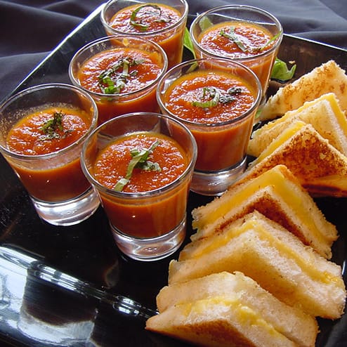 field/sandboxmnbridecom239elwb01blackmeshcom/image/Grilled-Cheese-and-Tomato-Soup-Shooter.jpg