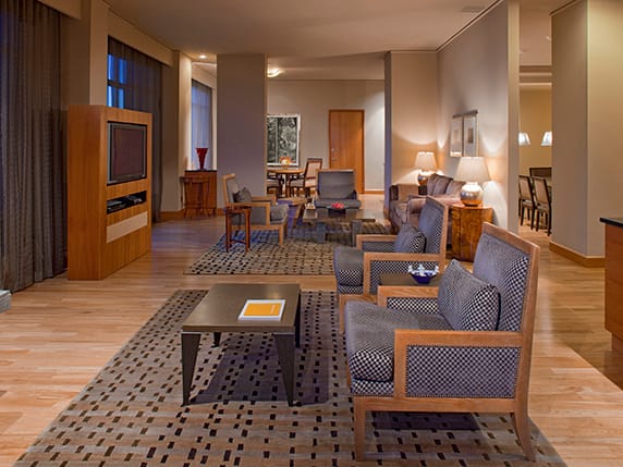 field/seattlebridemagcom239elwb01blackmeshcom/2021/image/grandhyattseattleseb2105.jpg