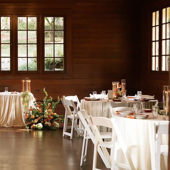 Winning event design in falll inspired styled shoot at Jenkins Estate