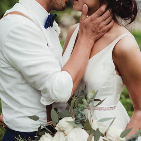 field/wibridecom239elwb01blackmeshcom/2019/image/Fritz_Lee_BrittanyEitsertPhotography_Lee2833_0.jpg