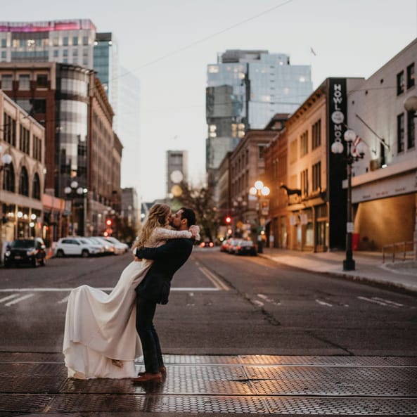 Brooklyn Nelson and Dima Koyfman kiss on the streets of Seattle