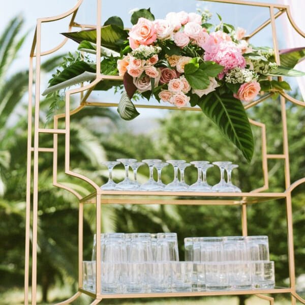 2026-06/snake-oil-cocktail-minimalist-weddings-unique2-600x750.jpg