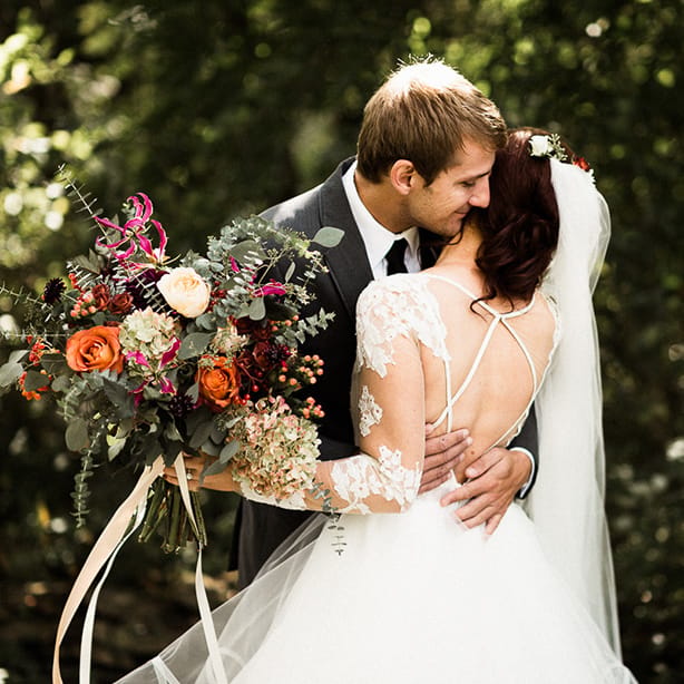 The Best Orange and Yellow Wedding Bouquets | Minnesota Bride