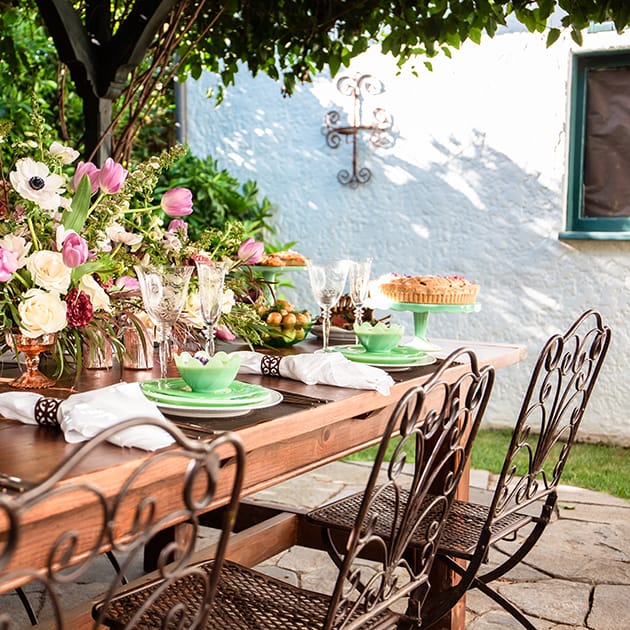 Garden party table setting how to