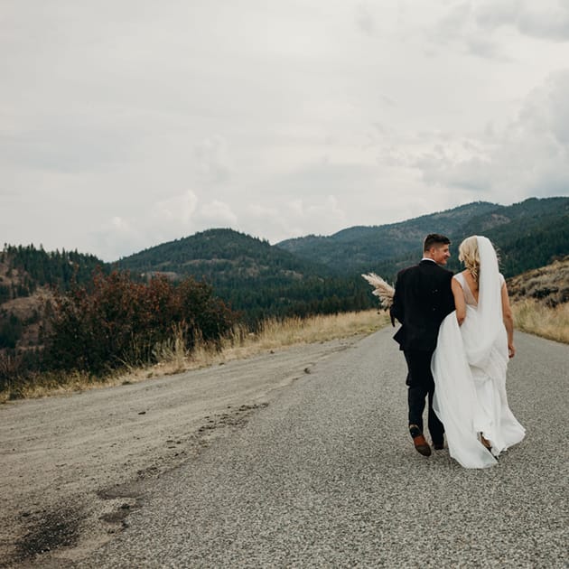 field/seattlebridemagcom239elwb01blackmeshcom/2021/image/swmarried-35.jpg
