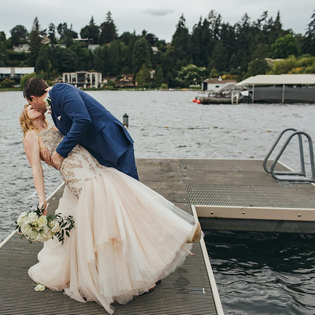 field/seattlebridemag_com_239elwb01_blackmesh_com/2021/image/Maia_and_Peter_Sacred_Heart_Church_Backyard_Wedding-226.jpg