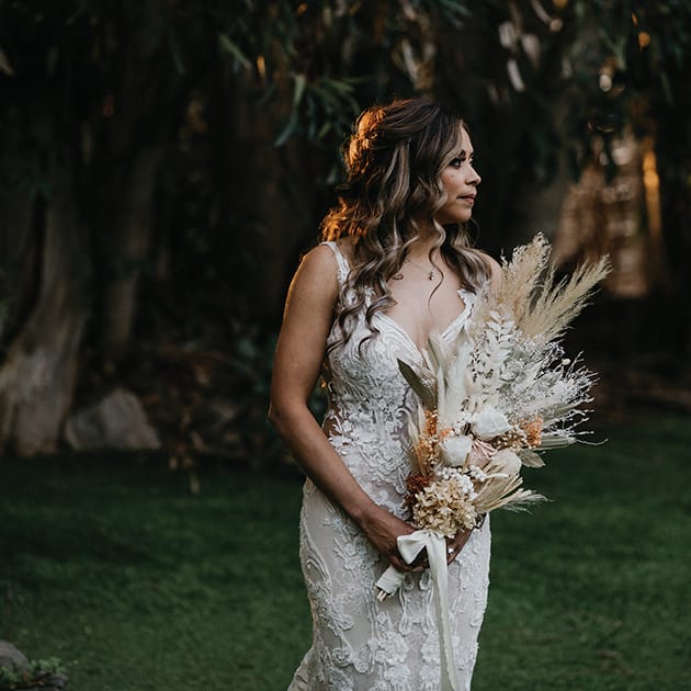 field/sandbox_californiaweddingday_com_239elwb01_blackmesh_com/2022/image/aisle file_CWD_FW22_03.jpg