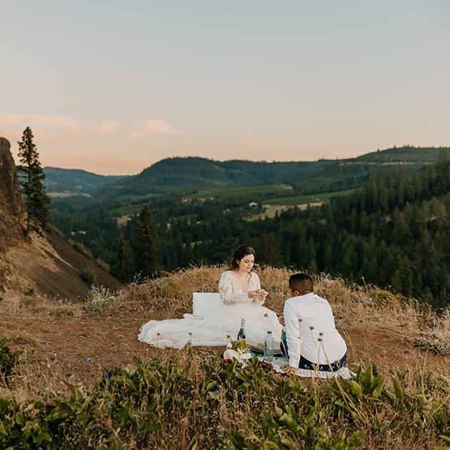 field/orbridemag_com_239elwb01_blackmesh_com/2023/image/aislefile3_ORB_SS2302.jpg