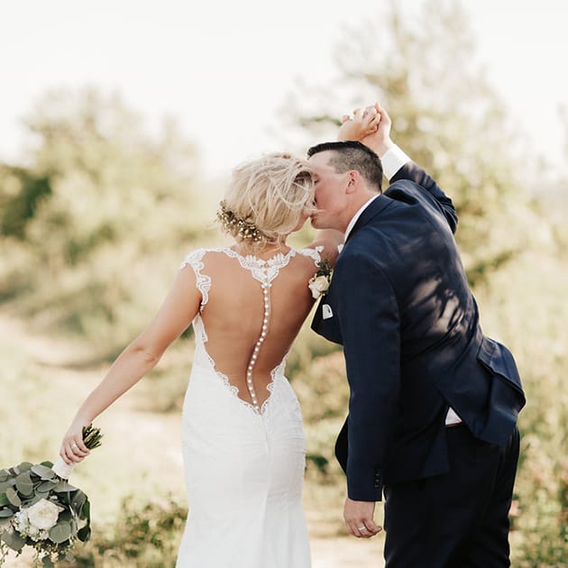 field/wibride_com_239elwb01_blackmesh_com/2018/image/Matt+Kassandra-887 cropped.jpg