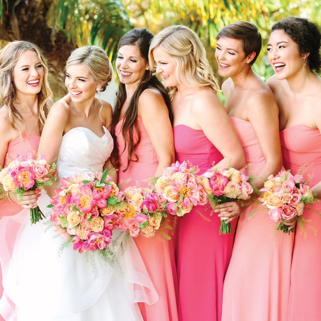 field/sandbox_californiaweddingday_com_239elwb01_blackmesh_com/2019/image/unique-florals.jpg