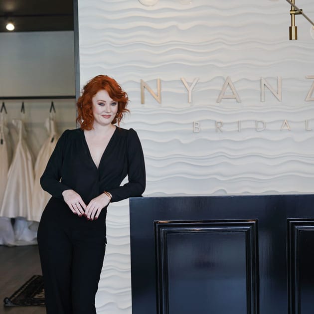 field/seattlebridemag_com_239elwb01_blackmesh_com/2019/image/NYANZA.jpg