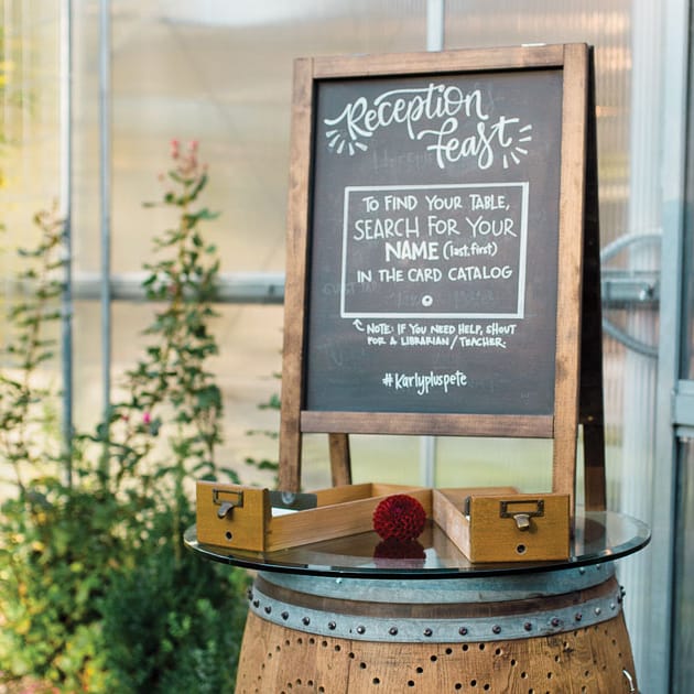 field/seattlebridemagcom239elwb01blackmeshcom/2019/image/DECOR-CARDS-Karly-Peter-Black-Diamond-Gardens-Reception-15.jpg