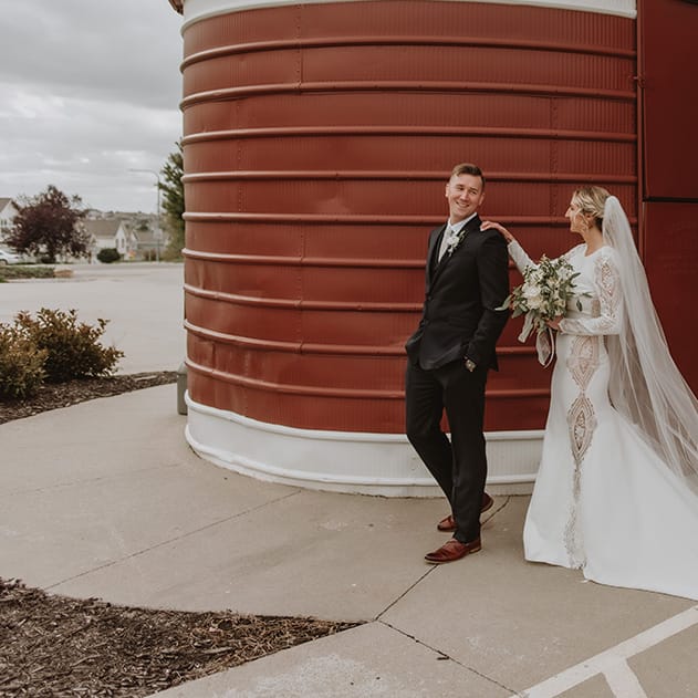 Lauryn and Jeremy celebrate their Unique Union at the Ackerhurst Dairy Barn in Bennington