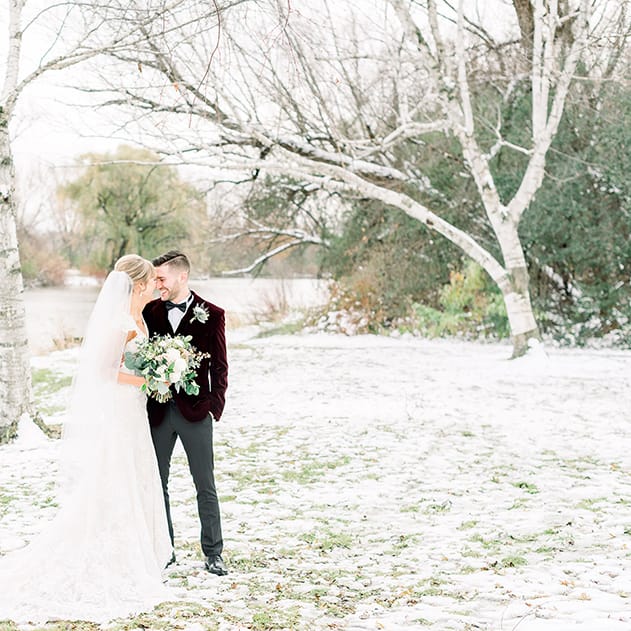 field/wibride_com_239elwb01_blackmesh_com/2021/image/bridegroom-010.jpg