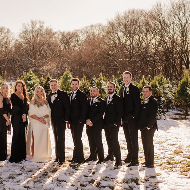 field/neweddingday_com/2022/image/rw_nwd_fw2202.jpg