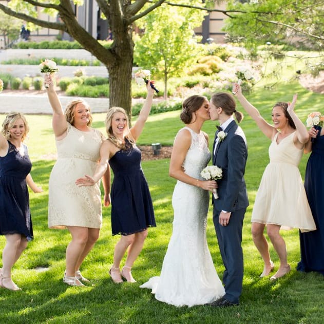 field/wibride_com_239elwb01_blackmesh_com/2018/image/Mary + Kelsey Wedding Photography 418_WEB.jpg