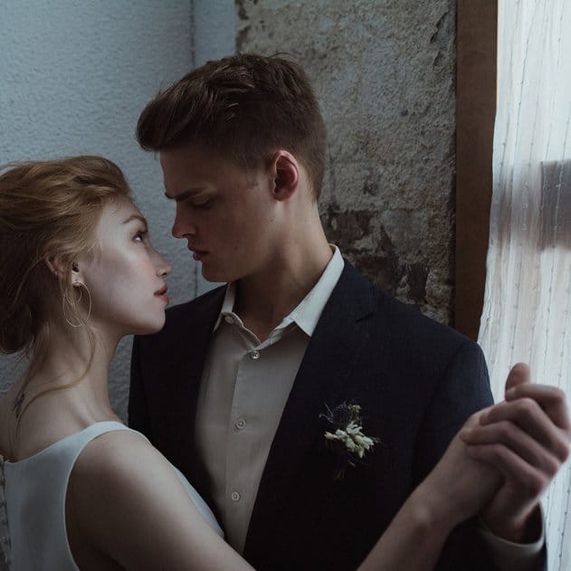 field/orbridemag_com_239elwb01_blackmesh_com/2018/image/252blueshoot_945x.jpg