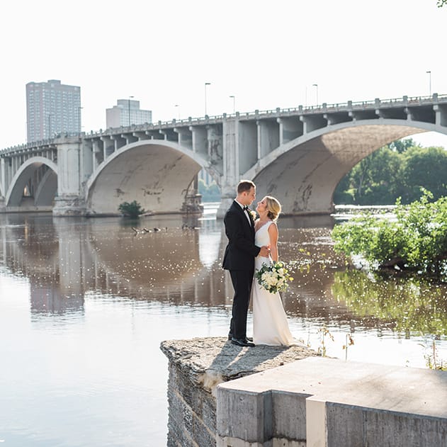 field/sandbox_mnbride_com_239elwb01_blackmesh_com/2019/image/kmd2107 cropped.jpg