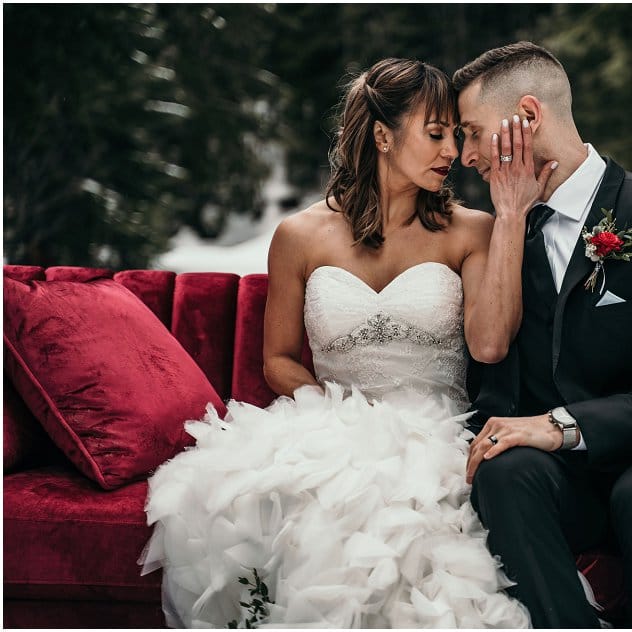 field/seattlebridemag_com_239elwb01_blackmesh_com/2020/image/2020-12-15_0001.jpg