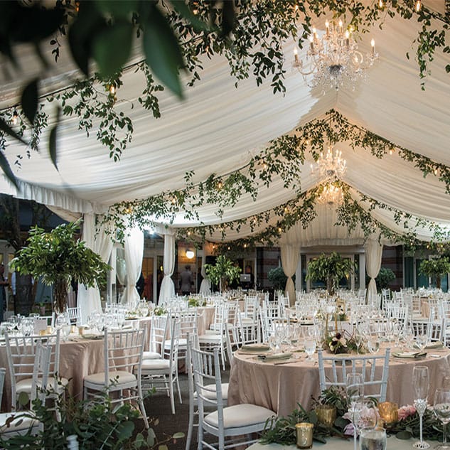 field/seattlebridemag_com_239elwb01_blackmesh_com/2018/image/greenery_woodmark_hotel_ijphoto_seattle_wedding_Photographer-copy.jpg