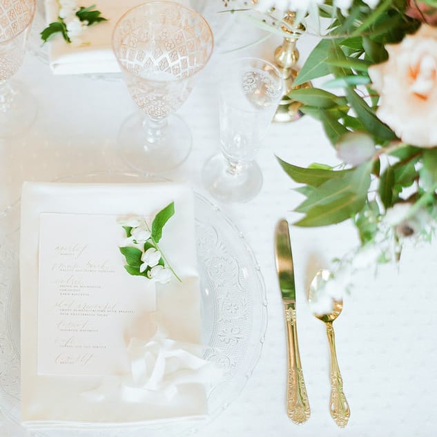 field/sandbox_mnbride_com_239elwb01_blackmesh_com/2018/image/Anna_Grinets_Photography_Printemps_A_Paris_008_1_945x cropped2.jpg