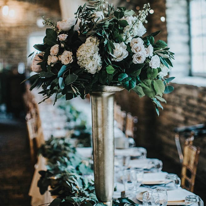 field/sandboxmnbridecom239elwb01blackmeshcom/2018/image/Paige+Drew_Mayowood-stone-barn-wedding_Russell-Heeter-Photography-9857.jpg
