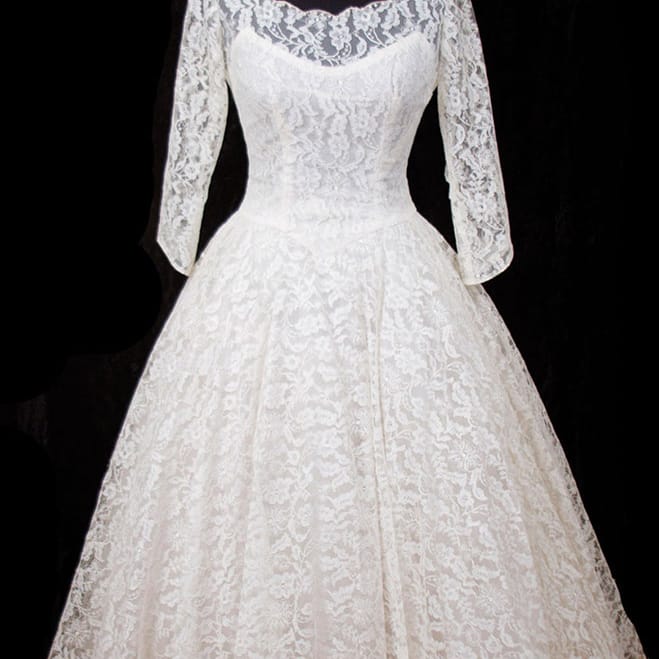 field/image/1_1950'sWeddingDress02-copy.jpg