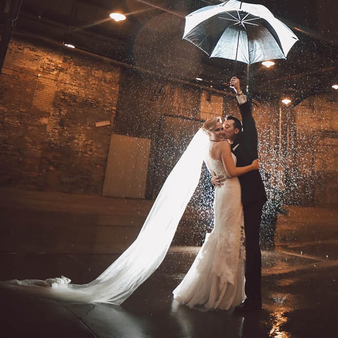 rainy wedding photography