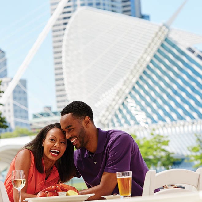 field/wibridecom239elwb01blackmeshcom/2019/image/Couple Eating Lobster Outside at Harbor House 3 1.jpg