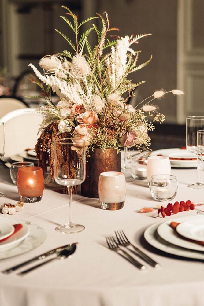 field/seattlebridemagcom239elwb01blackmeshcom/2021/image/graduateseattleseb2110.jpg