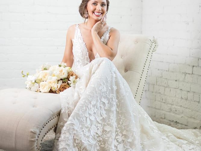field/sandboxmnbridecom239elwb01blackmeshcom/2021/image/mnbfw21flowersce.jpg