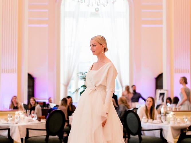 field/seattlebridemagcom239elwb01blackmeshcom/2022/image/luly-yangsebfv2205.jpg
