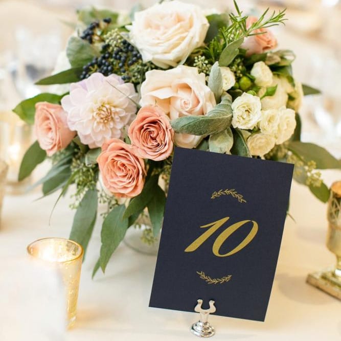 Refined Summer Nuptials at the Minikahda Club | Minnesota Bride