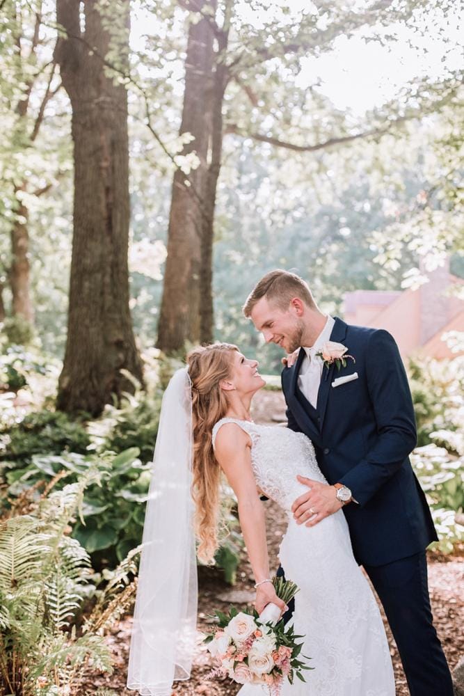 field/sandboxmnbridecom239elwb01blackmeshcom/2021/image/rachellahlummnb2102.jpg