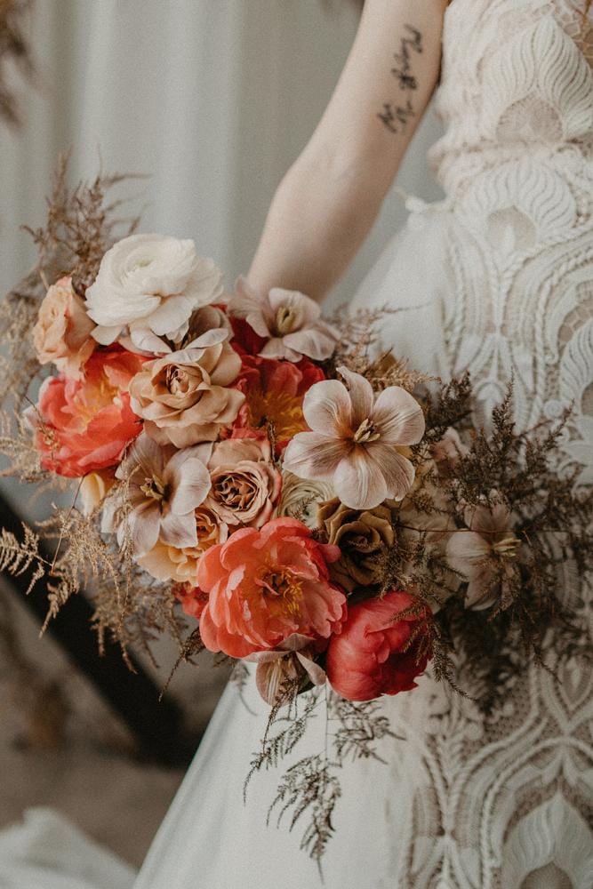 field/sandboxmnbridecom239elwb01blackmeshcom/2021/image/florologymnb2126.jpg