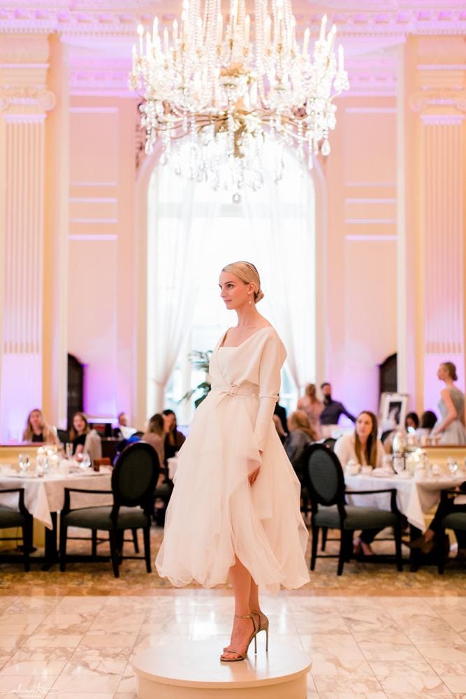 field/seattlebridemagcom239elwb01blackmeshcom/2022/image/luly-yangsebfv2205.jpg