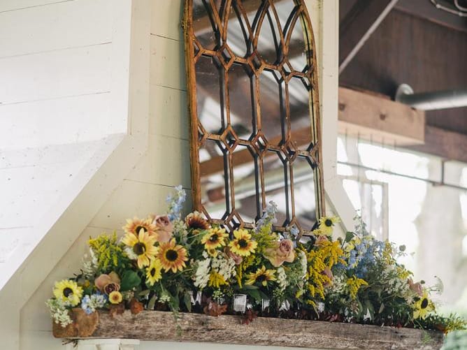 field/sandboxmnbridecom239elwb01blackmeshcom/2021/image/florologymnb2101.jpg