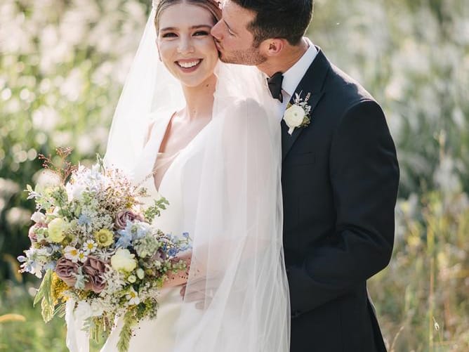 field/sandboxmnbridecom239elwb01blackmeshcom/2021/image/florologymnb2103.jpg