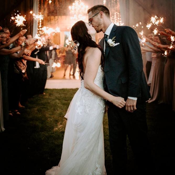Couple Honors Their Fathers in Wedding at Creekside Farm | Minnesota Bride