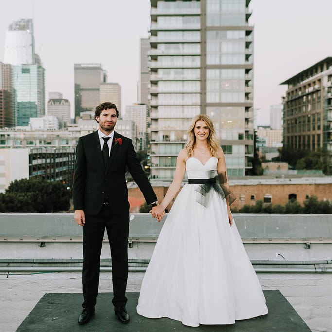 field/sandboxcaliforniaweddingdaycom239elwb01blackmeshcom/image/leading real.jpg